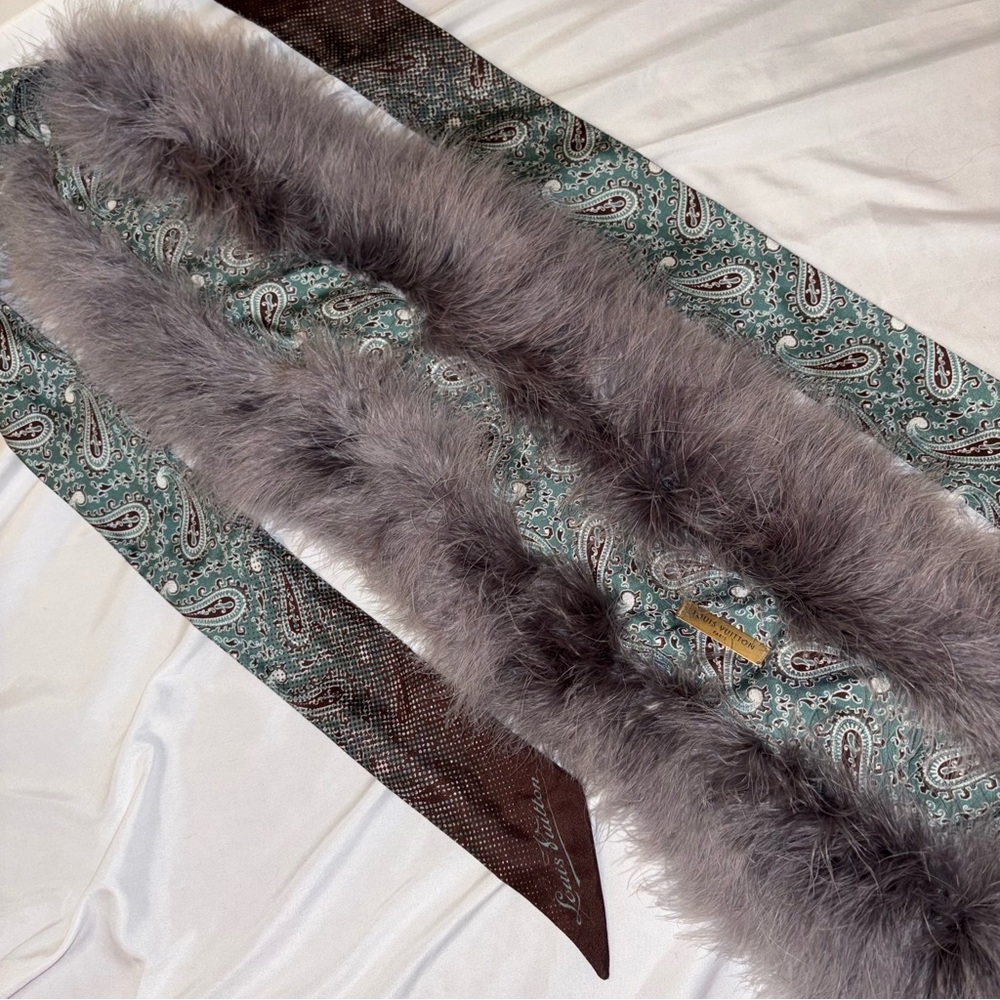 LV Silk and “Fur” Feather Stole / Collar MUST SEE - Picture 7 of 15